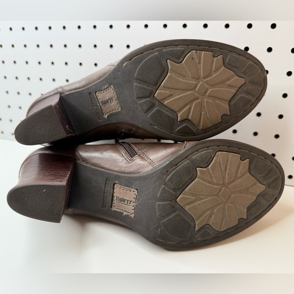 Born Women's Boots 10M Ankle Booties Light Brown Leather Block Heels Zip Up - Picture 14 of 16